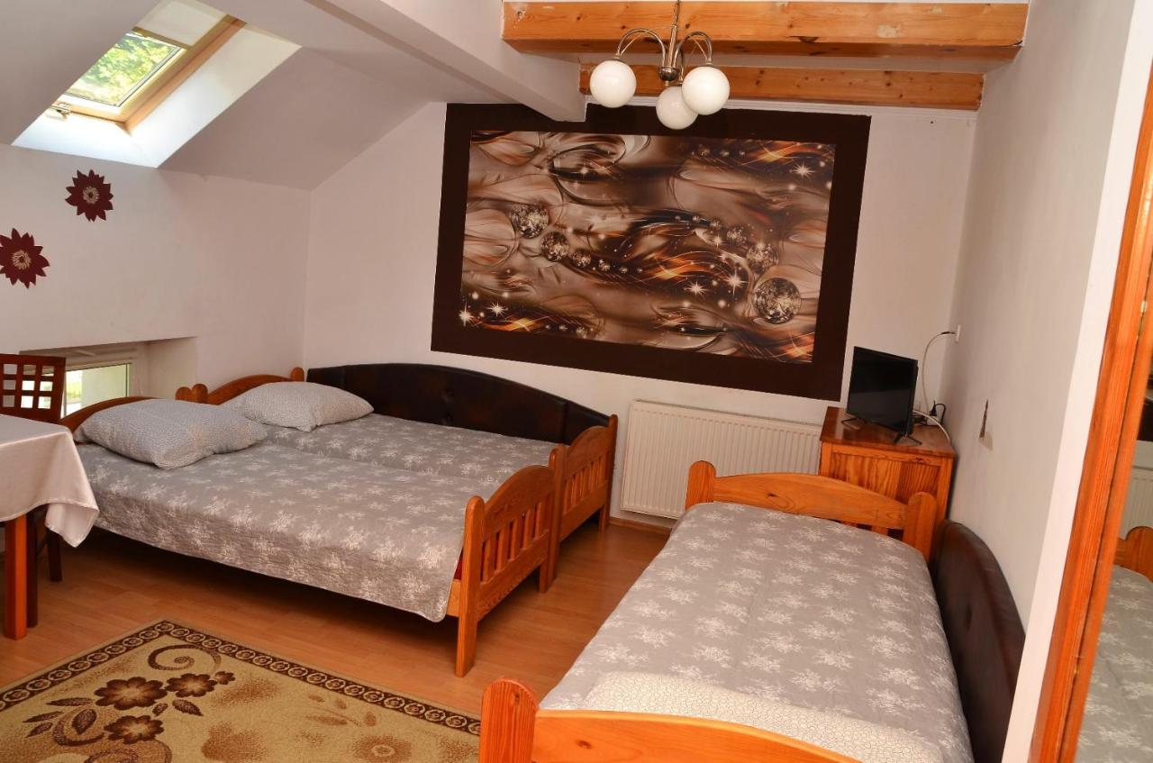 Hôtel Gosciniec Zapiecek à Stronie Śląskie Extérieur photo